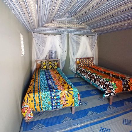 "Par 4 Chemins" - Atypical Stopover Nouakchott Exterior photo