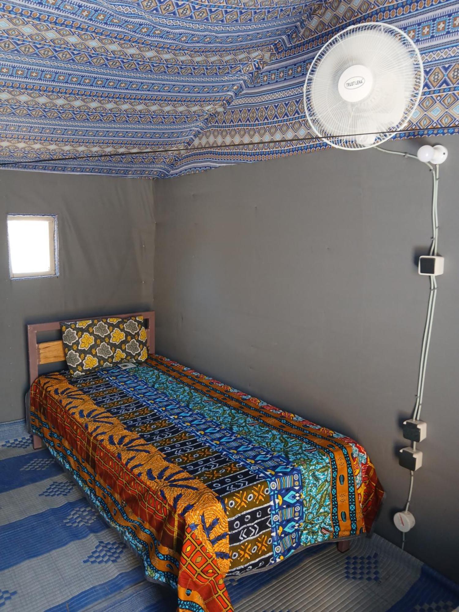 "Par 4 Chemins" - Atypical Stopover Nouakchott Exterior photo